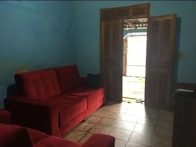 >Casa a venda na Cabanagem.