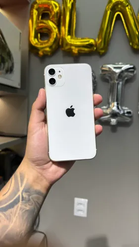 iPhone 11 64gb branco - Oportunidade