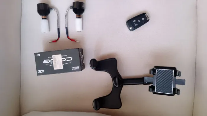 Suporte para celular + alarme canivete + lâmpada led para carro
