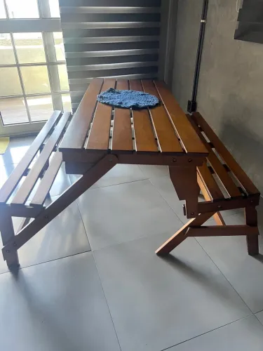 Mesa/Banco de madeira maciça