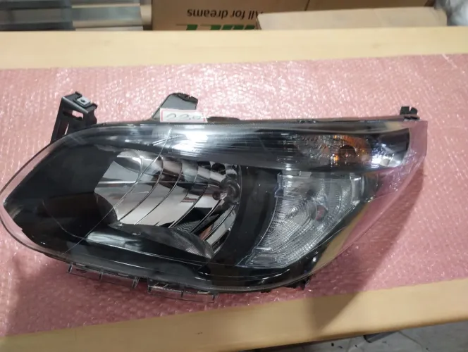 Farol Spin Máscara Negra esquerdo 2013/2019 original novo ponta de estoque CD 230