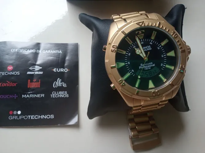 Relógio Technos Skydiver Professional 150M Dourado