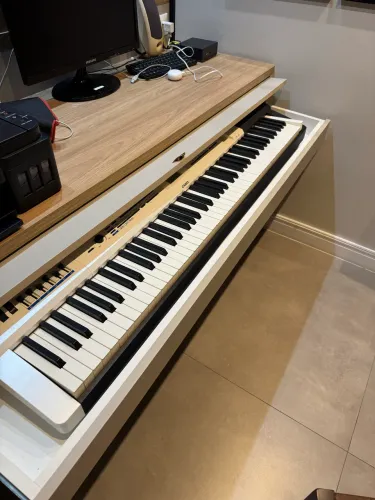 Casio Privia PX-5S - Piano Digital Profissional, Conservado e com Pouco Uso!