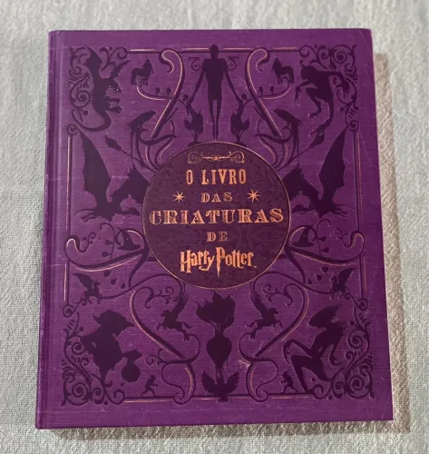 Livro CAPA DURA - O Livro das Criaturas de Harry Potter