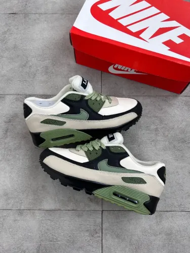 Tênis Nike Air Max 90