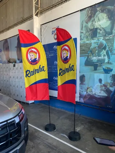 Wind banner