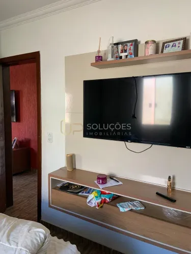 Casa em Condomínio, Cozinha Planejada, Varanda, Portão Eletrônico, Casa de Apoio| Condomín