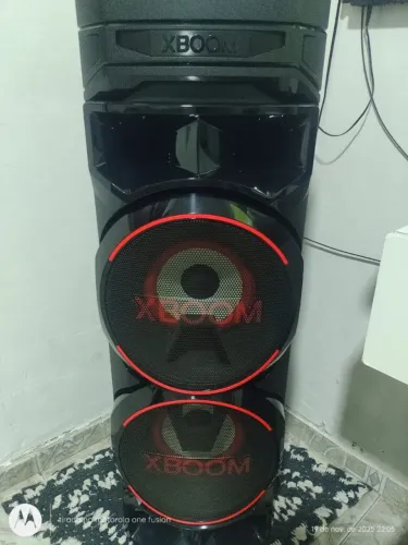 Caixa LG Xboom Nova