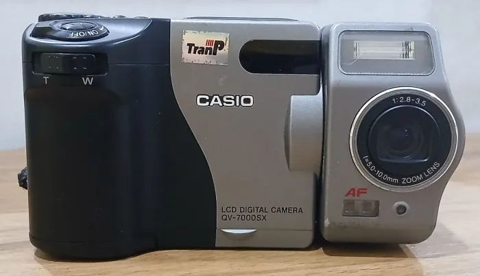 Câmera casio qv-7000sx - para retirar peças/conserto 