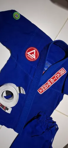 Kimono Gracie Barra M3 azul