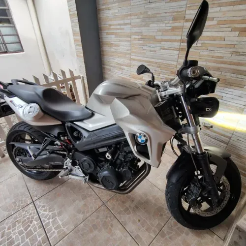 BMW F800R 2013 Impecável