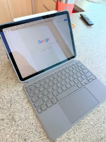 Teclado capa Logitech combo touch iPad Air M2, M3 ou M4 11 polegadas