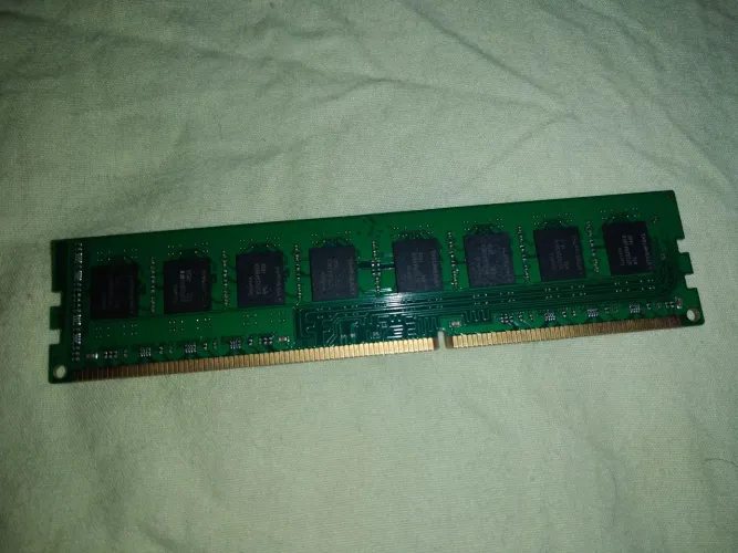 Memória ram 4 gigas ddr3 