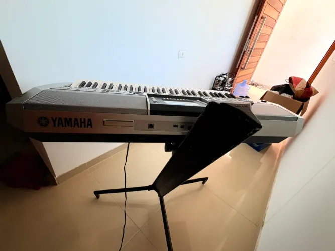 Yamaha PSR-S710 Arranjador - Teclado Musical Profissional