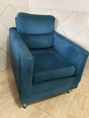 Poltrona semi nova