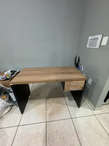 Vendo mesa de escritório