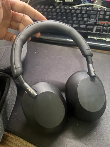 Sony Fones de ouvido WH-1000XM5 premium com cancelamento de ruído