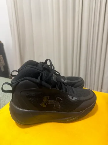 Tênis Under Armour