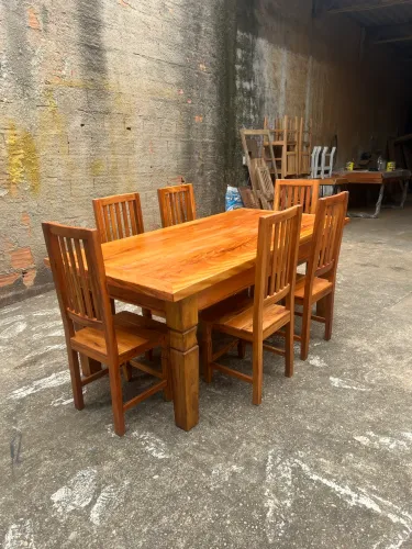 Mesa de jantar madeira demolição