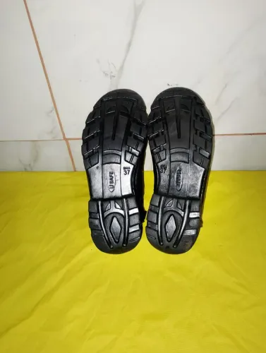 Bota bico de aço número 37