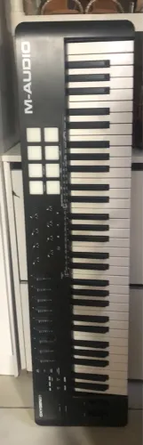 Controlador M - Audio com menos de 2 anos de uso