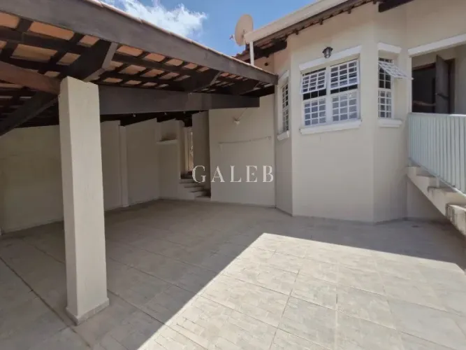 GRANDE OPORTUNIDADE TÉRREA na Vila Giglio - Atibaia: 3 Quartos, 1 Suíte, 2 Salas, 2 Banhei