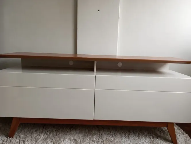 Vende-se rack usado porém bem conservado