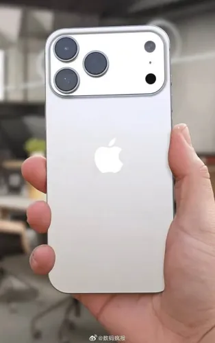 iPhone 17 pro Max 256 branco