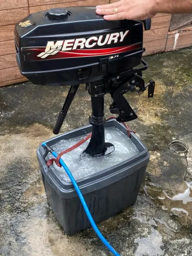 Motor de popa mercury 3.3 HP