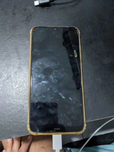 Celular redmi 8A com a tela queimada( celular ainda funciona )