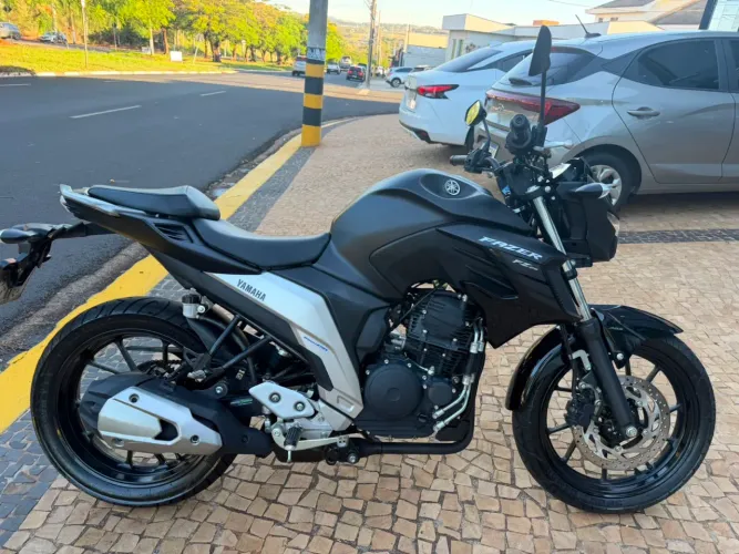 YAMAHA FAZER 250 FLEX