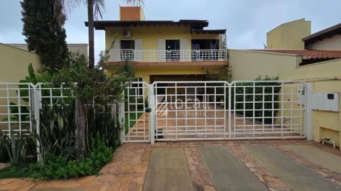 Casa com 4 quartos à venda, 291 m² por R$ 1.900.000 - Centro - Tanabi/SP