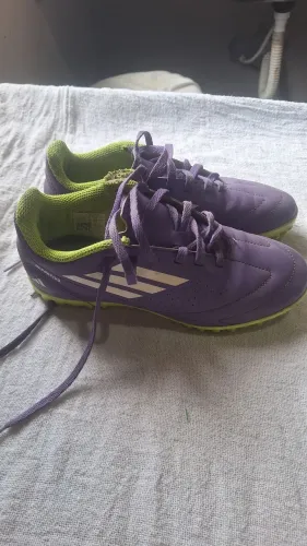 Chuteira society infantil adidas tamanho 32