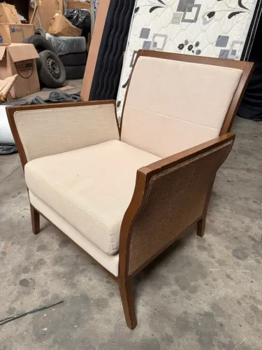 Poltronas para sala de estar.