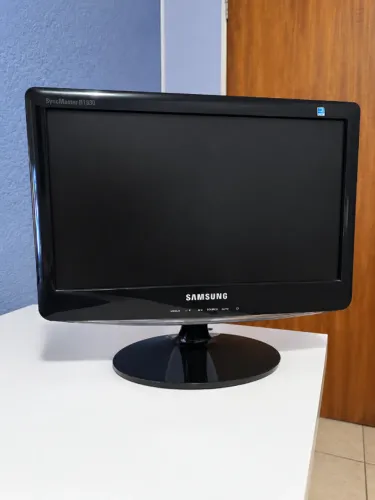 Monitor Samsung SyncMaster B1630N 15,6? - Funcionando