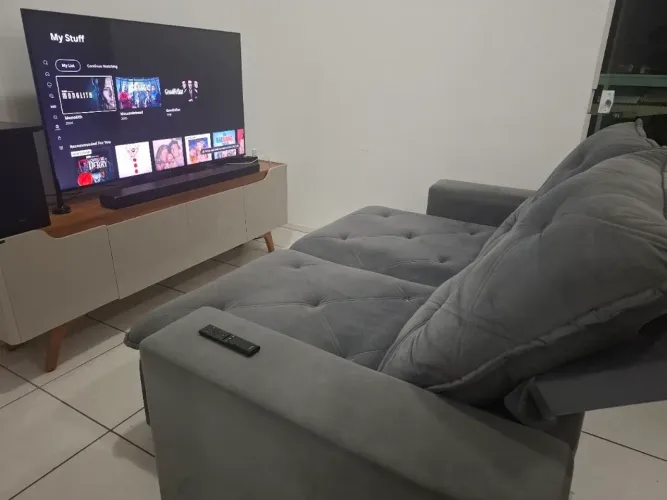 (1ano 6meses de uso) Sofá retrátil e reclinável