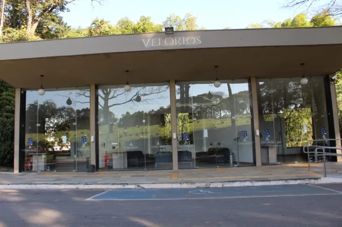 Jazigo em cemitério de Congonhas 