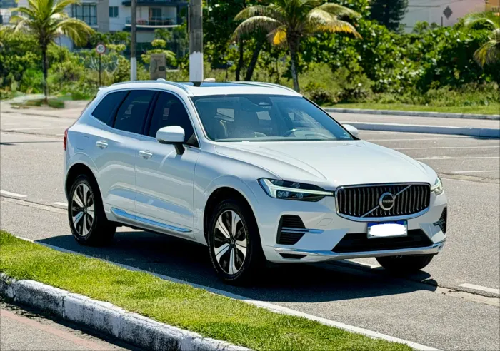 Volvo XC-60 T-8 Plus 2.0 AWD (híbrido) 2024