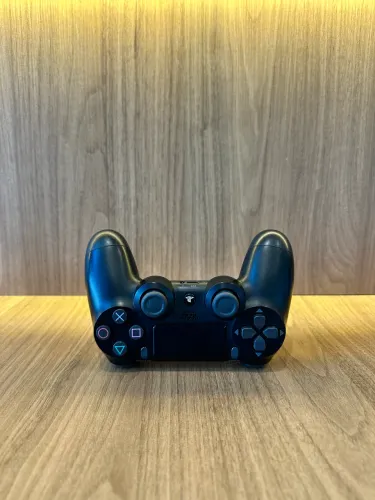 Controle PS4 para conserto (bateria)