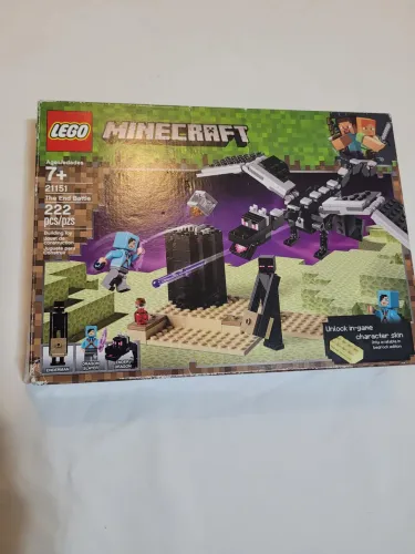 Lego Minecraft a batalha final 21151 com 222 peças 