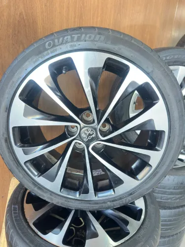 Roda da Peugeot 207
