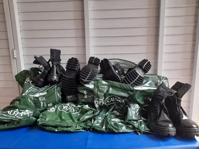 Coturno Militar Calfesa Raptor lona Preta com Zíper