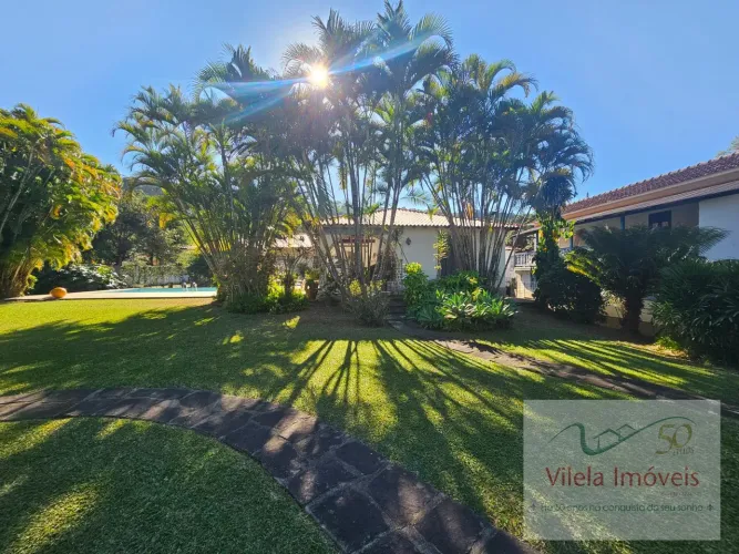 Casa em Vila Suiça - Miguel Pereira