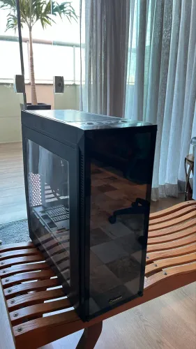 PC Gamer / Trabalho
