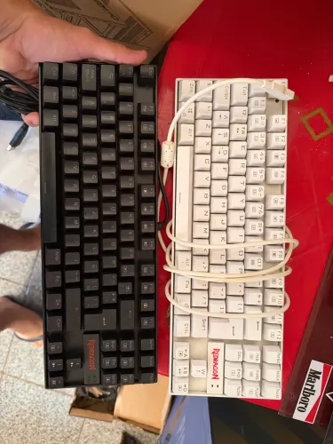 2 teclados red dragon - algumas teclas n funcionam
