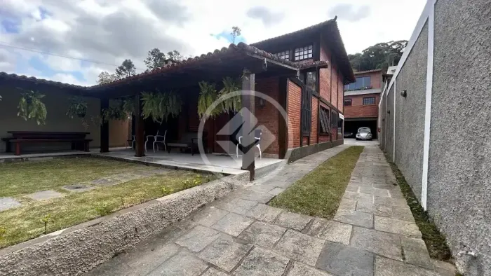 Casa à venda com 4 suítes 283m², R$ 1.460.000,00 Tijuca - Teresópolis/RJ codigo: 147205