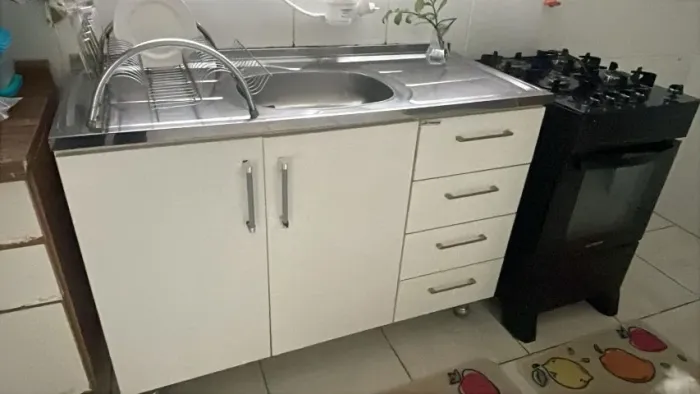 Pia de cozinha com tampo de inox