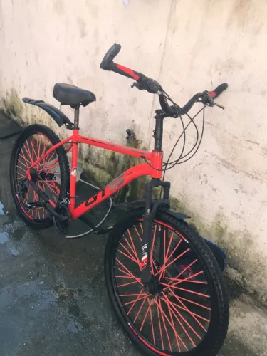 Vendo essa gts aro 29 5 meses de uso