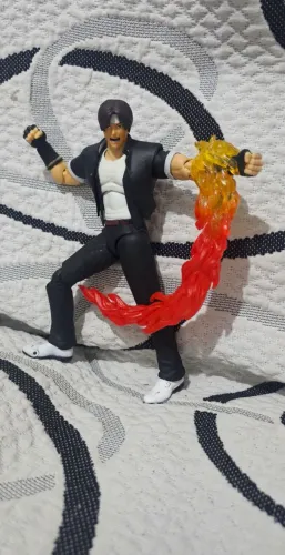 FIGURA DE AÇÃO BONECO COLECIONAVEL COM CAIXA ORIGINAL SEM BERÇO SO A CAIXA.