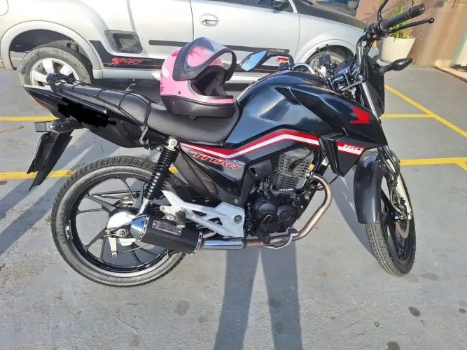 Vende-se 14 mil outro por carro